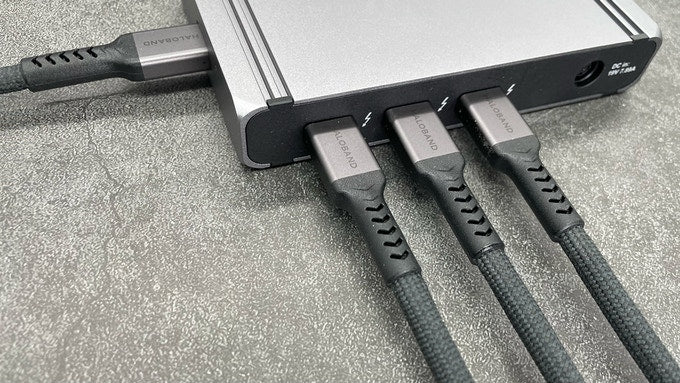 Thunderbolt 4 / USB 4 Super Cable – HALOBAND